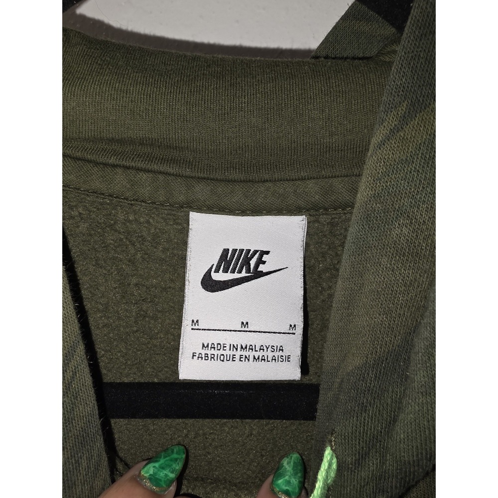 Nike Men's Hoodie Medium‎ Green Camo Sweatshirt DD5126-326 Pullover Swoosh Neon - Picture 4 of 8